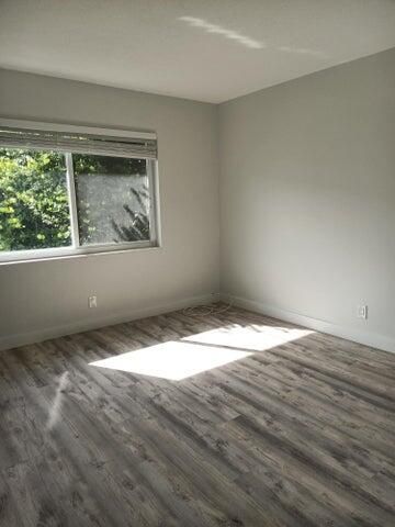 15 S Palmway 11, Lake Worth Beach, FL 33460