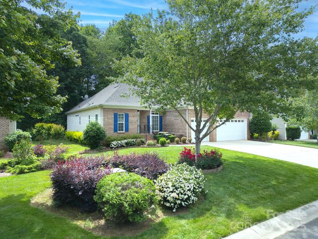 2139 Eskridge Terrace, Lake Wylie, SC 29710