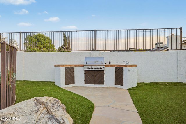 6313 N 181ST Avenue, Waddell, AZ 85355