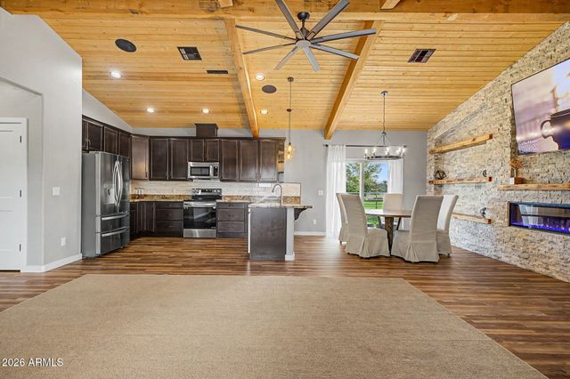 6313 N 181ST Avenue, Waddell, AZ 85355