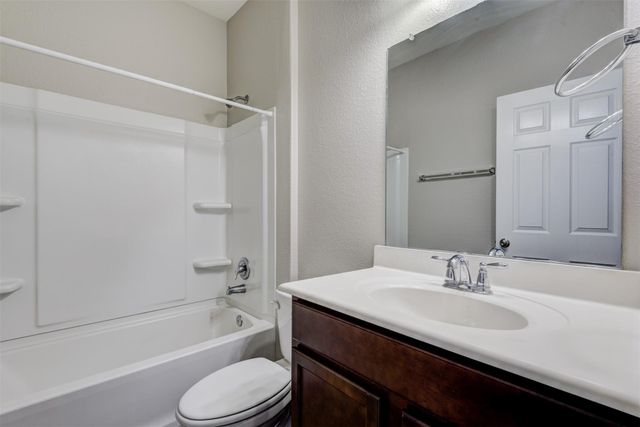 4344 Roaring Timber Drive, Conroe, TX 77304