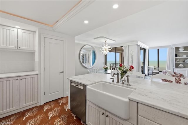 3115 Gulf Shore BLVD N 706S, Naples, FL 34103