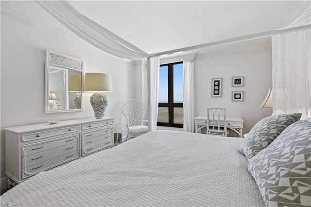 3115 Gulf Shore BLVD N 706S, Naples, FL 34103