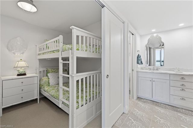 3115 Gulf Shore BLVD N 706S, Naples, FL 34103