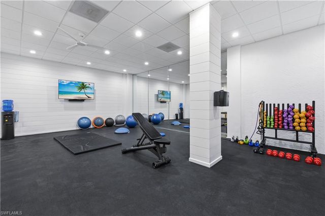 3115 Gulf Shore BLVD N 706S, Naples, FL 34103