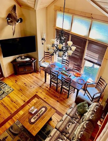 381 Laurel Ridge Drive, Ellijay, GA 30536