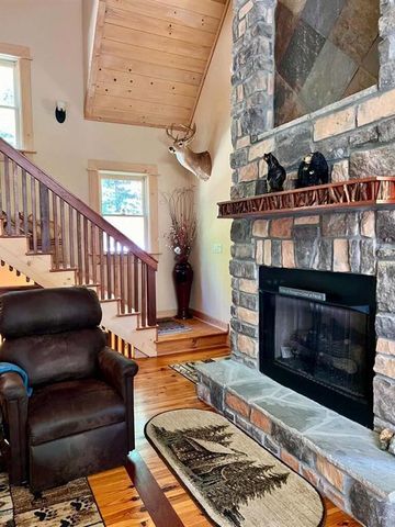 381 Laurel Ridge Drive, Ellijay, GA 30536
