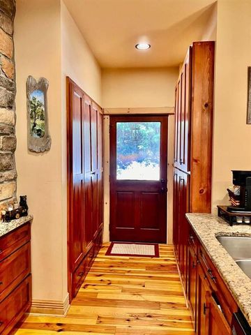 381 Laurel Ridge Drive, Ellijay, GA 30536
