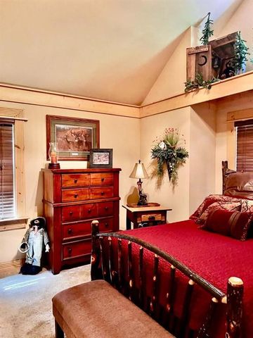 381 Laurel Ridge Drive, Ellijay, GA 30536