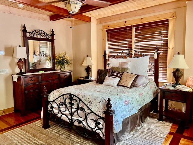 381 Laurel Ridge Drive, Ellijay, GA 30536