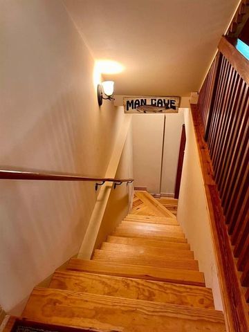 381 Laurel Ridge Drive, Ellijay, GA 30536