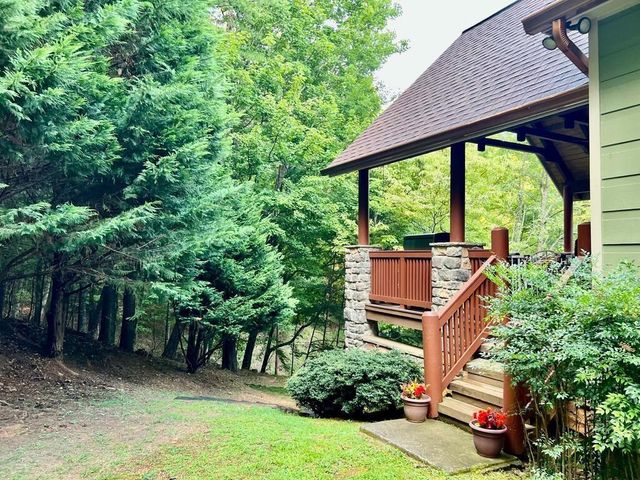 381 Laurel Ridge Drive, Ellijay, GA 30536