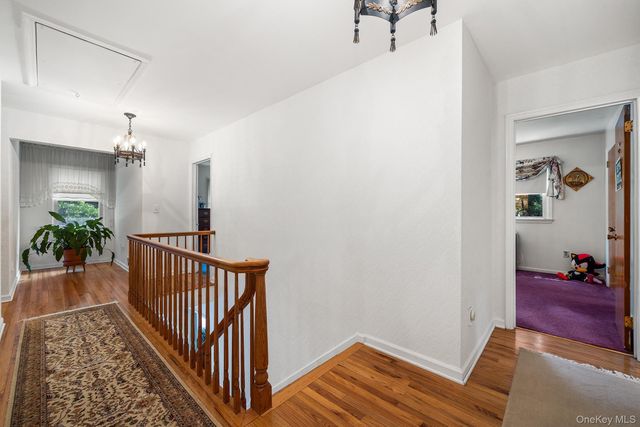 19 Carlton Road, Bronxville, NY 10708