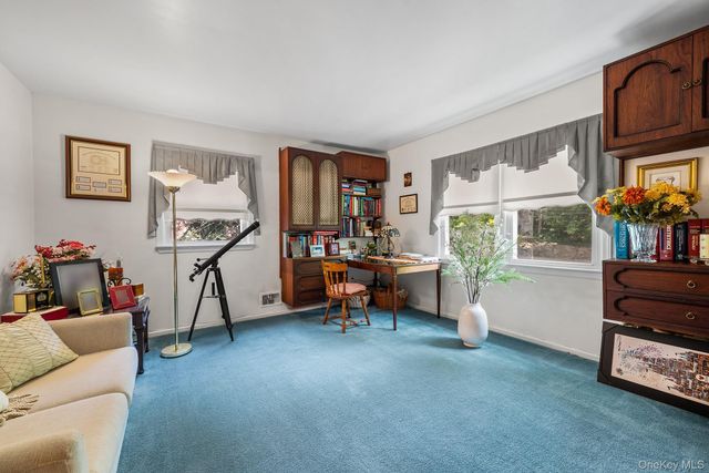 19 Carlton Road, Bronxville, NY 10708