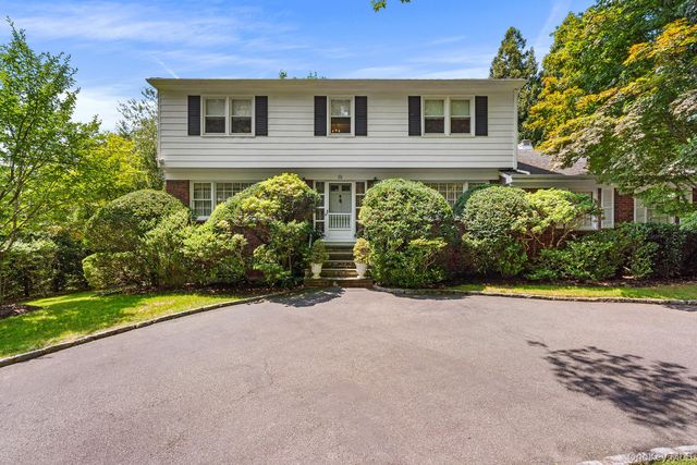 19 Carlton Road, Bronxville, NY 10708