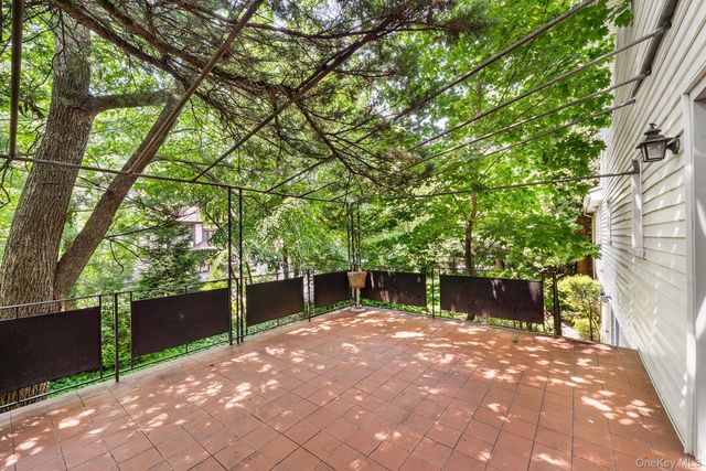 19 Carlton Road, Bronxville, NY 10708