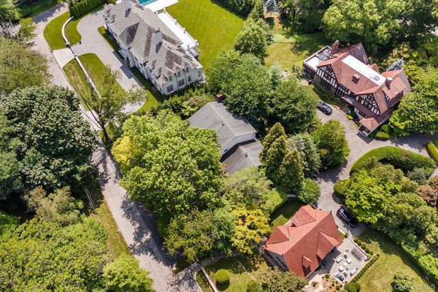 19 Carlton Road, Bronxville, NY 10708