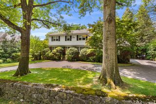 19 Carlton Road, Bronxville, NY 10708