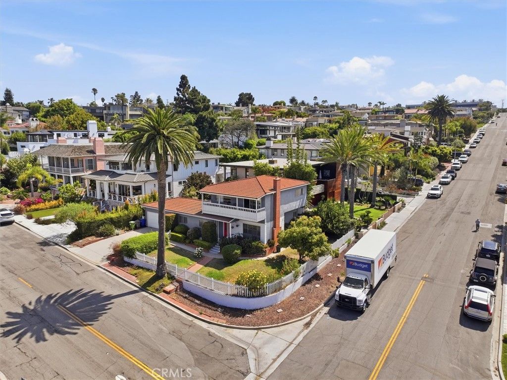 214 S Poinsettia Avenue, Manhattan Beach, CA 90266 — photo 5