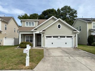 304 Vine CT, Virginia Beach, VA 23452