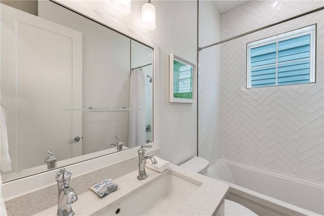 709 Sunrise Ave, Port Aransas, TX 78373