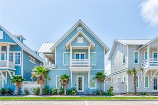 709 Sunrise Ave, Port Aransas, TX 78373