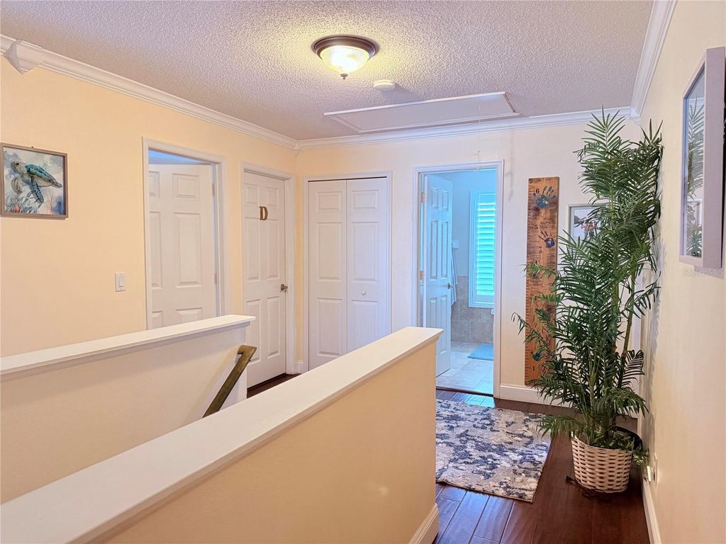 Image 16 of property listing at 1409 SUNNINGDALE WAY, Orlando, FL 32828