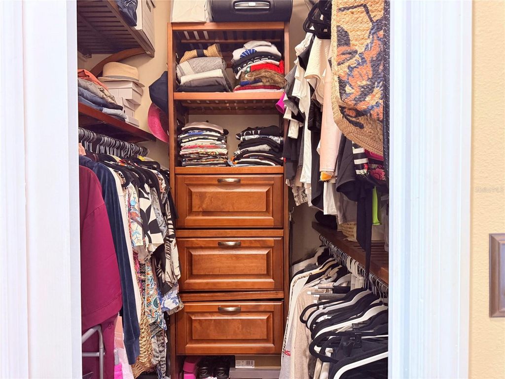 Image 20 of property listing at 1409 SUNNINGDALE WAY, Orlando, FL 32828