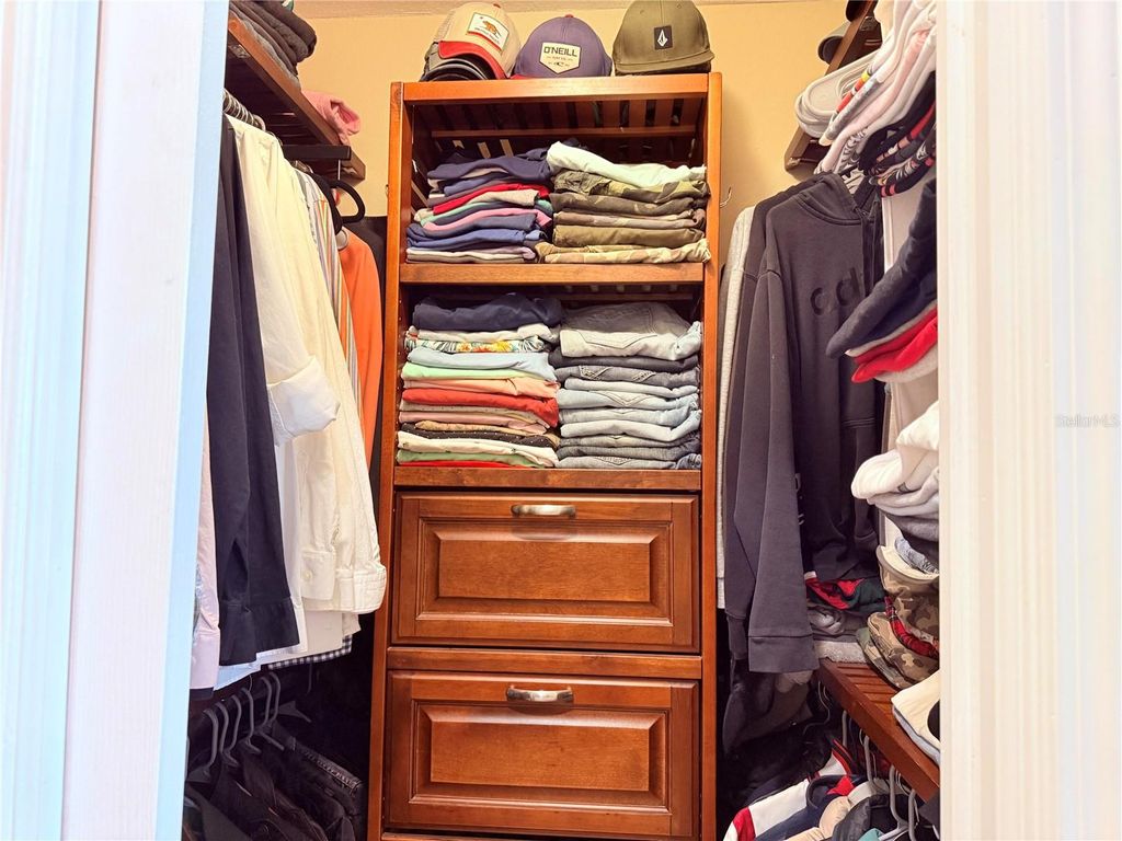 Image 21 of property listing at 1409 SUNNINGDALE WAY, Orlando, FL 32828