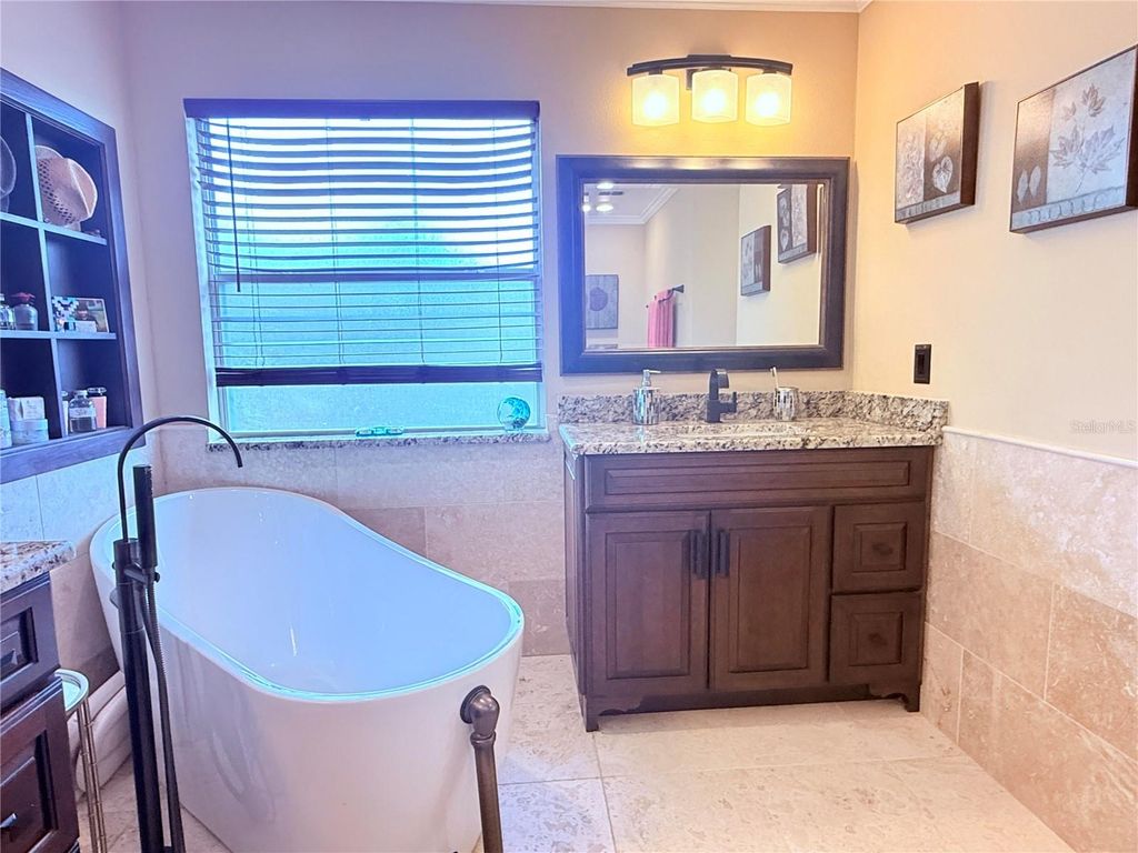 Image 23 of property listing at 1409 SUNNINGDALE WAY, Orlando, FL 32828