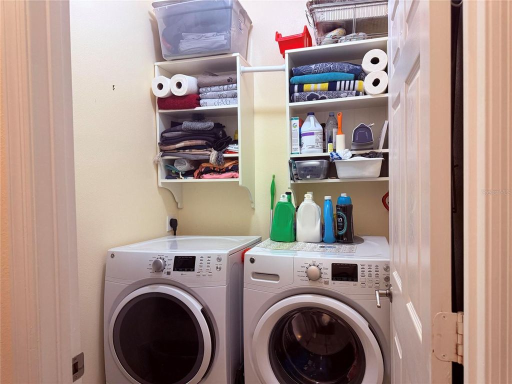 Image 34 of property listing at 1409 SUNNINGDALE WAY, Orlando, FL 32828