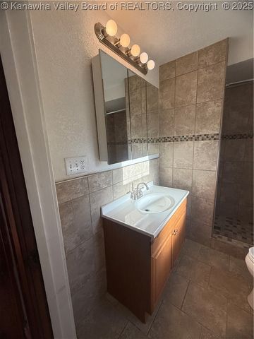 474 Third Street, Madison, WV 25130