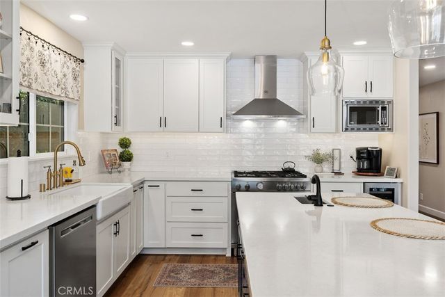 22344 Whirlaway Court, Canyon Lake, CA 92587