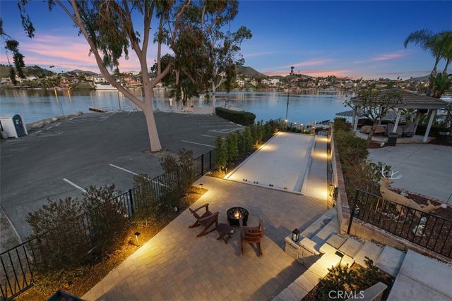 22344 Whirlaway Court, Canyon Lake, CA 92587