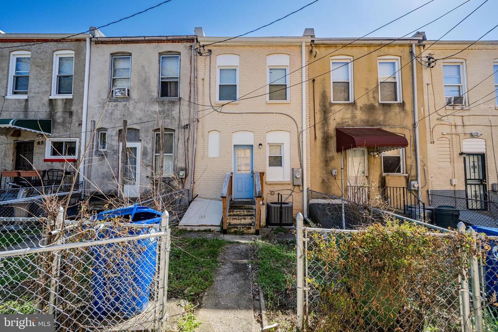 Image 19 of property listing at 2730 BAKER ST, Baltimore, MD 21216