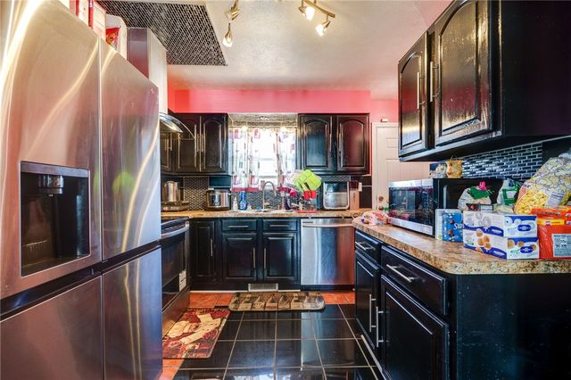 29 Forest Glen Avenue, Dayton, OH 45405