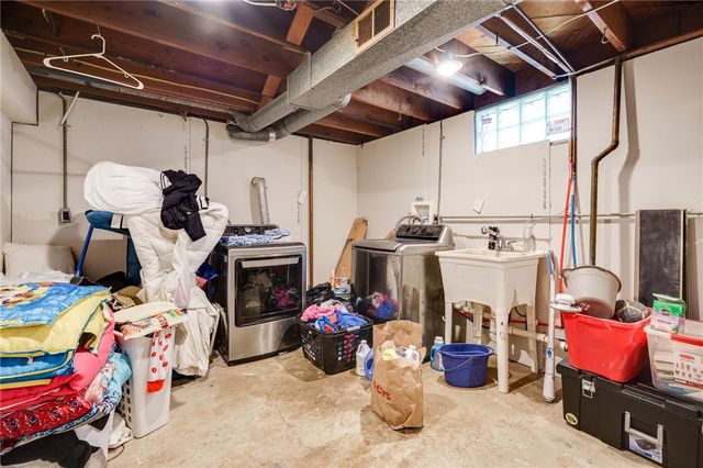 29 Forest Glen Avenue, Dayton, OH 45405