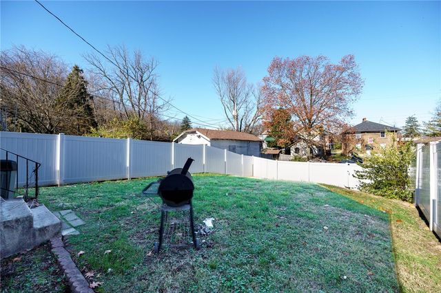 29 Forest Glen Avenue, Dayton, OH 45405