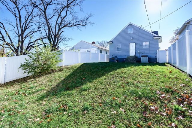 29 Forest Glen Avenue, Dayton, OH 45405
