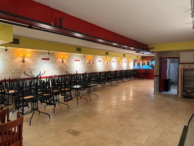 737 N LaSalle Street, Chicago, IL 60654