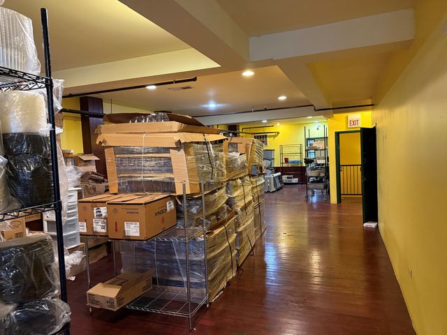 737 N LaSalle Street, Chicago, IL 60654
