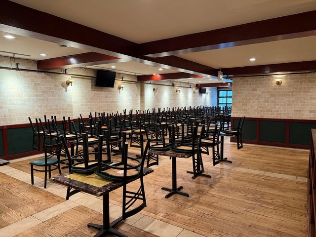 737 N LaSalle Street, Chicago, IL 60654