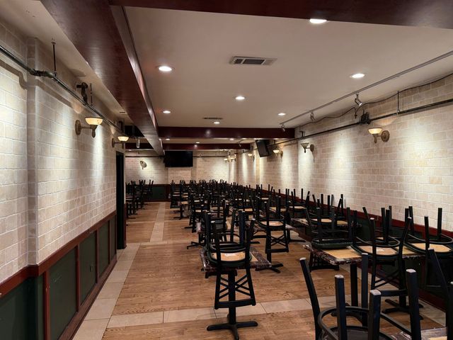 737 N LaSalle Street, Chicago, IL 60654