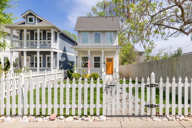 1708A 7th Ave, N, Nashville, TN 37208