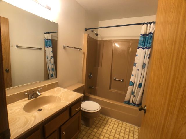 1208 Needham Road, Naperville, IL 60563