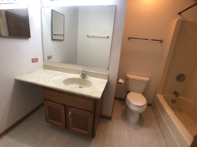 1208 Needham Road, Naperville, IL 60563