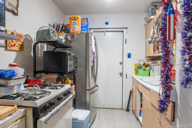3026 Weir, San Antonio, TX 78226
