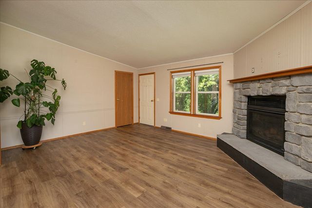 7300 30th Street SE, Eyota, MN 55934