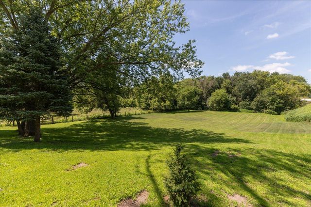 7300 30th Street SE, Eyota, MN 55934