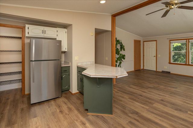 7300 30th Street SE, Eyota, MN 55934